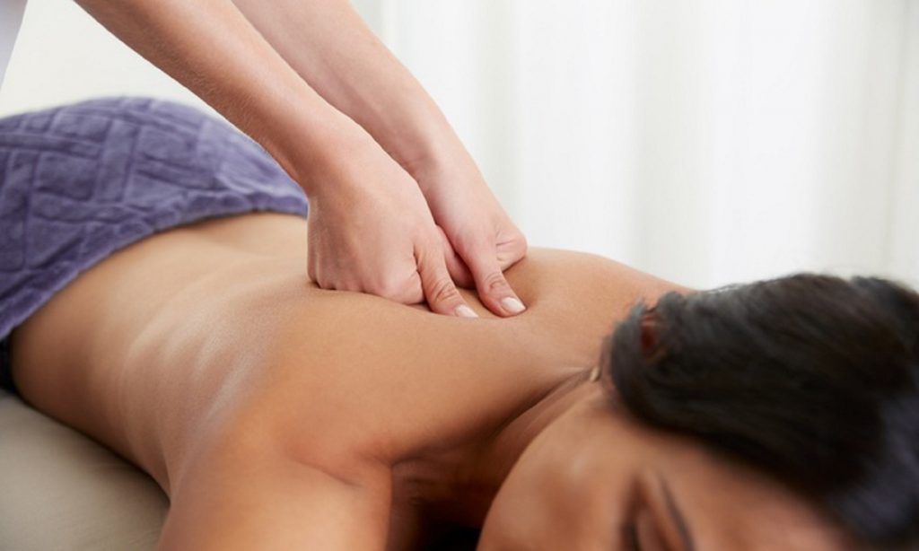 https://westonwellnessclub.com/wp-content/uploads/2022/05/Deep-Tissue-Massage-1024x614.jpg